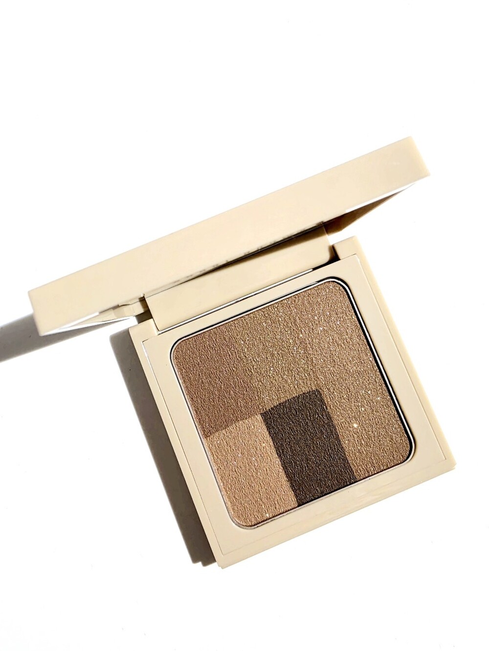 Bobbi Brown Nude Finsh Illuminating Powder Rich New